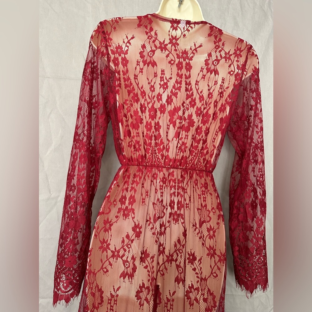 NWOT Women’s Sexy Long Lace Lingerie/Dress Deep V-neck Elastic High Waist Size M - Picture 2 of 6